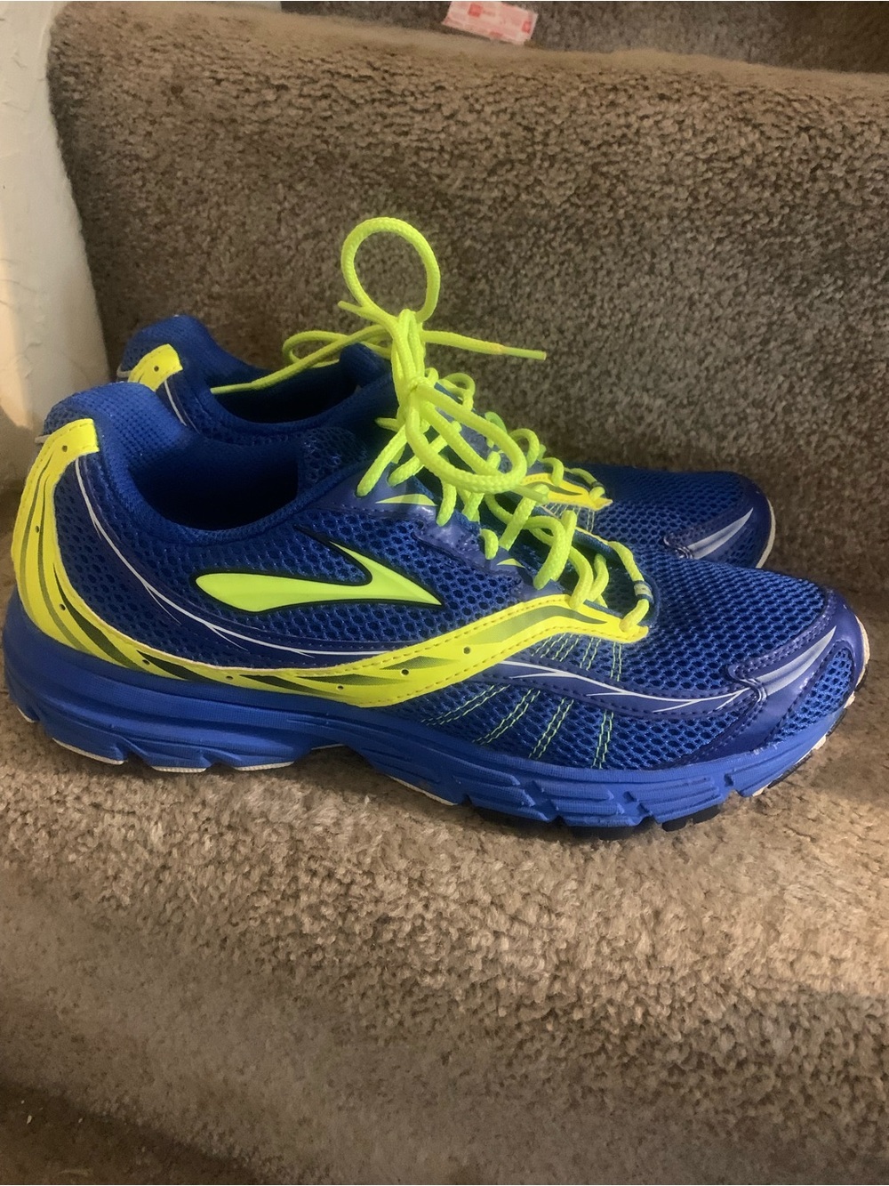 Brooks Men's Royal Blue with Neon Yellow Athletic Running Shoes